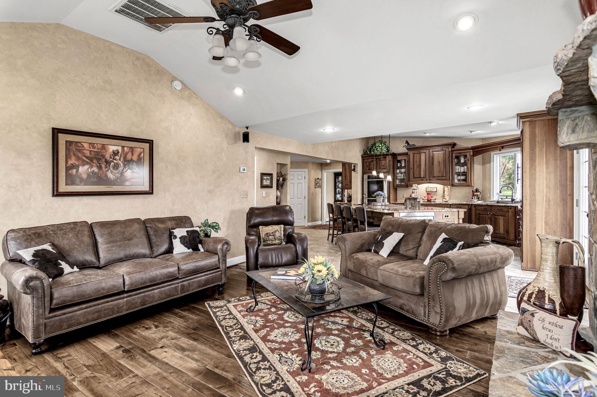 MOUNTAIN FARM - Residential