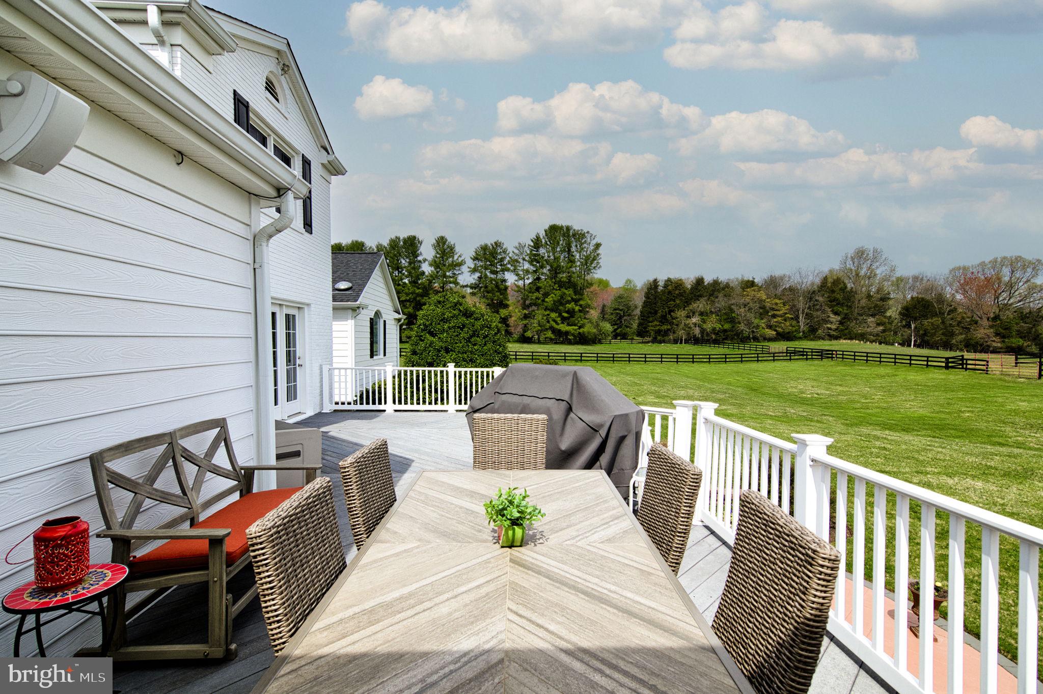 MOUNTAIN FARM - Residential