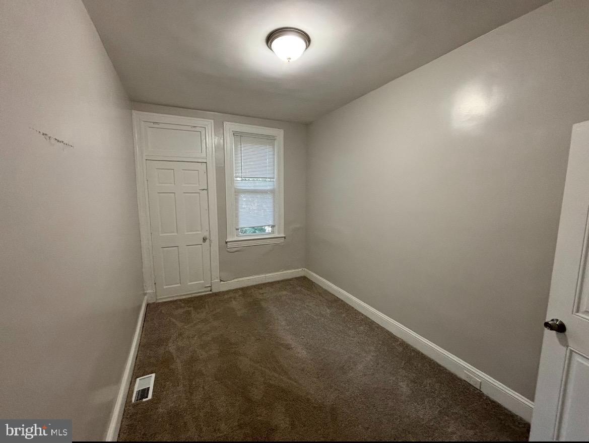 PARK CIRCLE - Residential