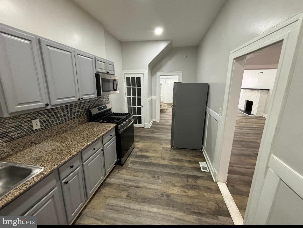 PARK CIRCLE - Residential