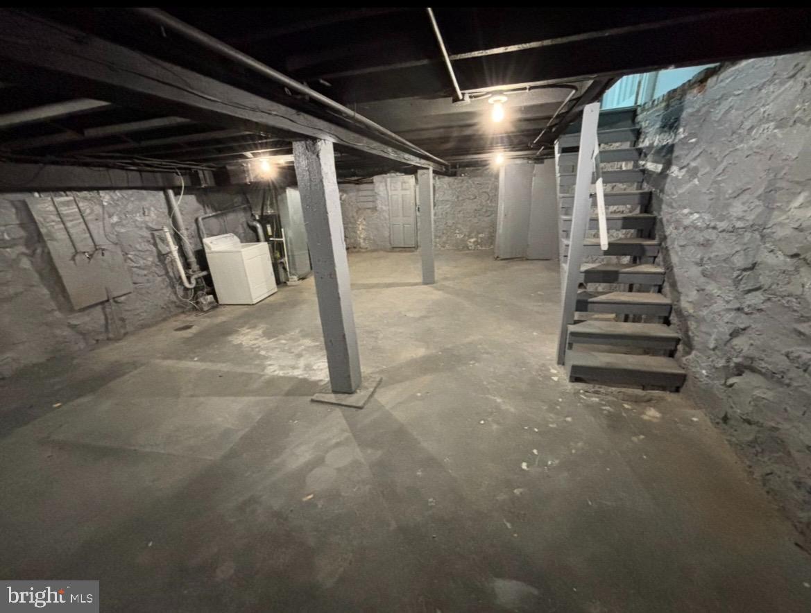 PARK CIRCLE - Residential