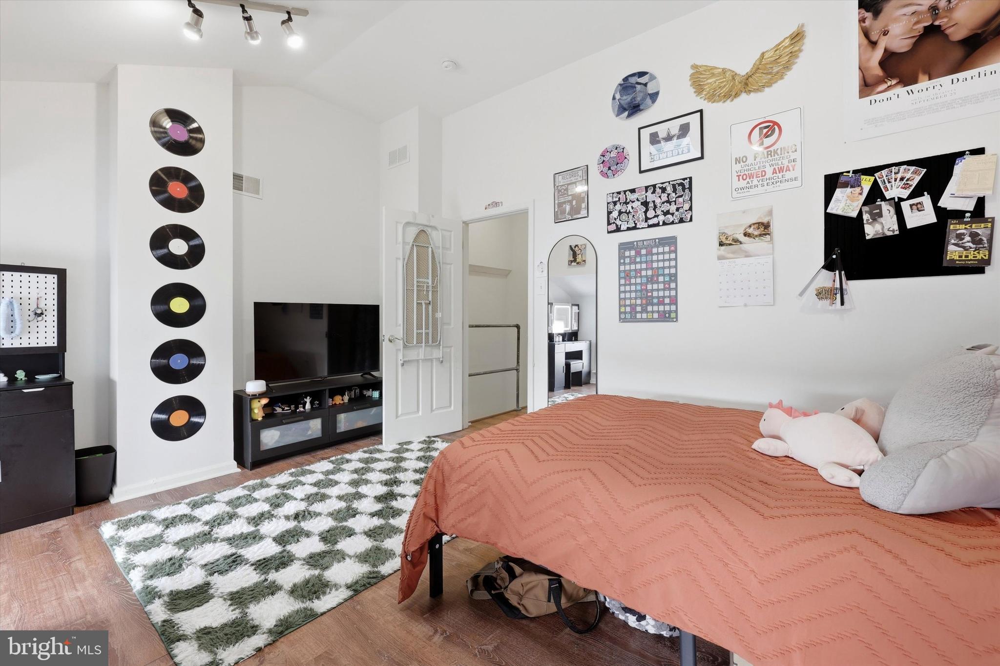 MANAYUNK - Residential