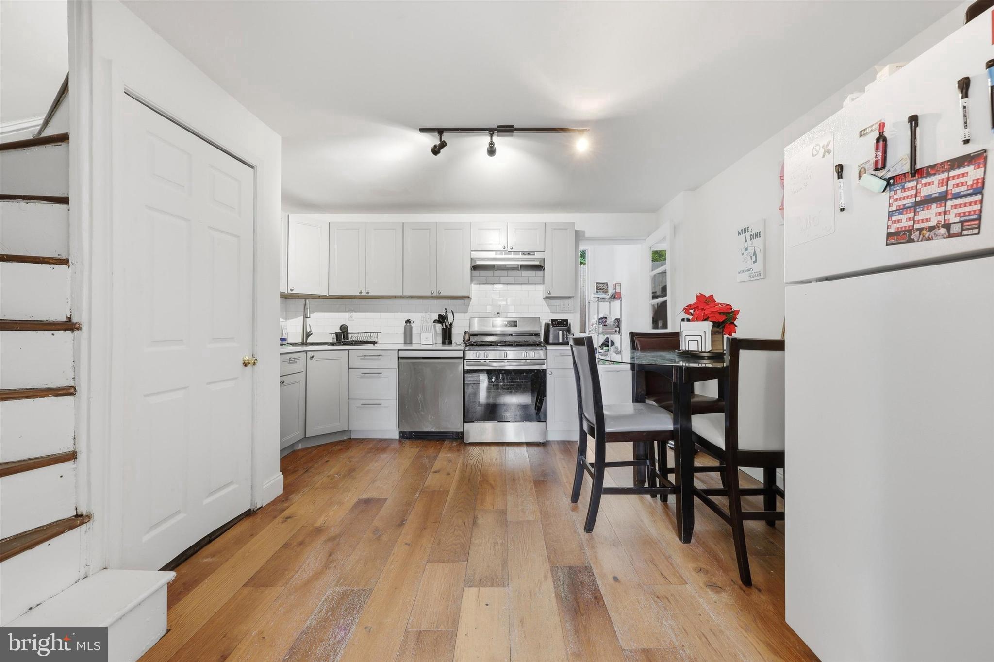4527 SAINT DAVIDS STREET