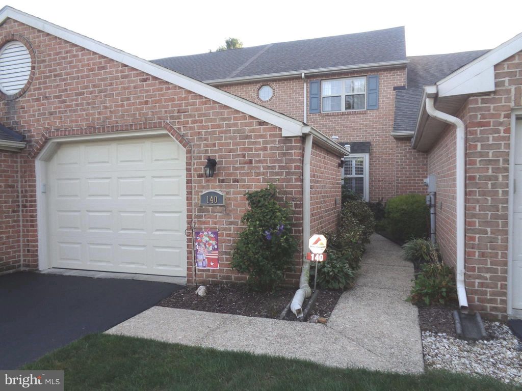 Photo of 140 Langley Square, LANCASTER, PA 17603 (MLS # PALA2075192)