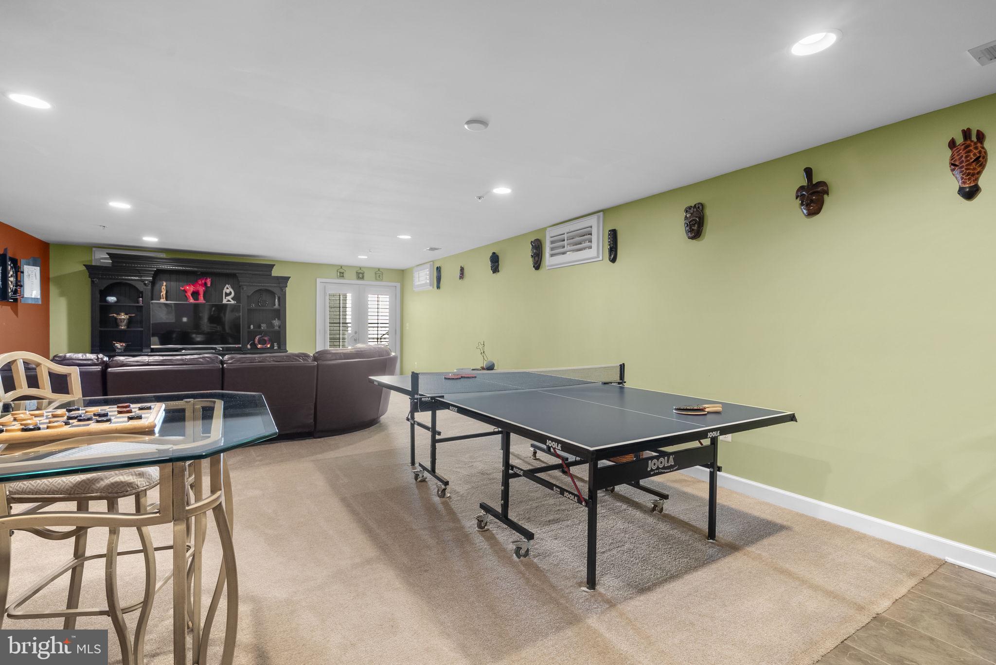 THE RESERVE AT COLLEGE HEIGHTS - Residential