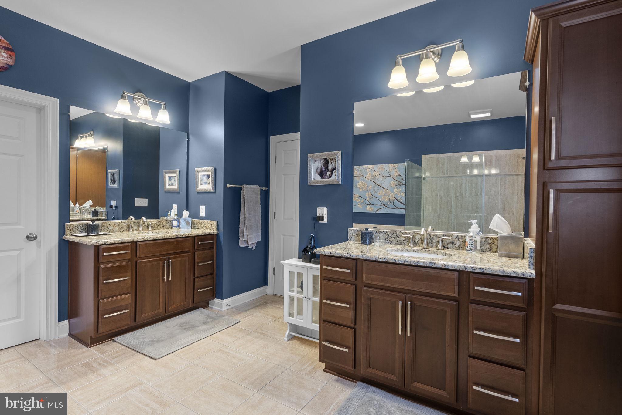 THE RESERVE AT COLLEGE HEIGHTS - Residential