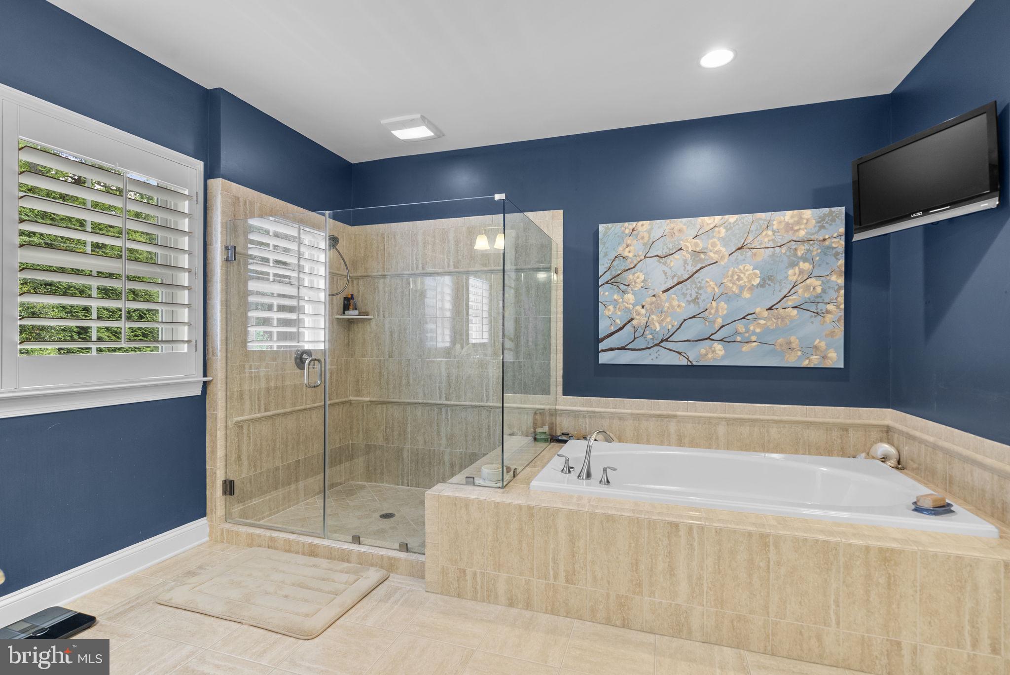 THE RESERVE AT COLLEGE HEIGHTS - Residential
