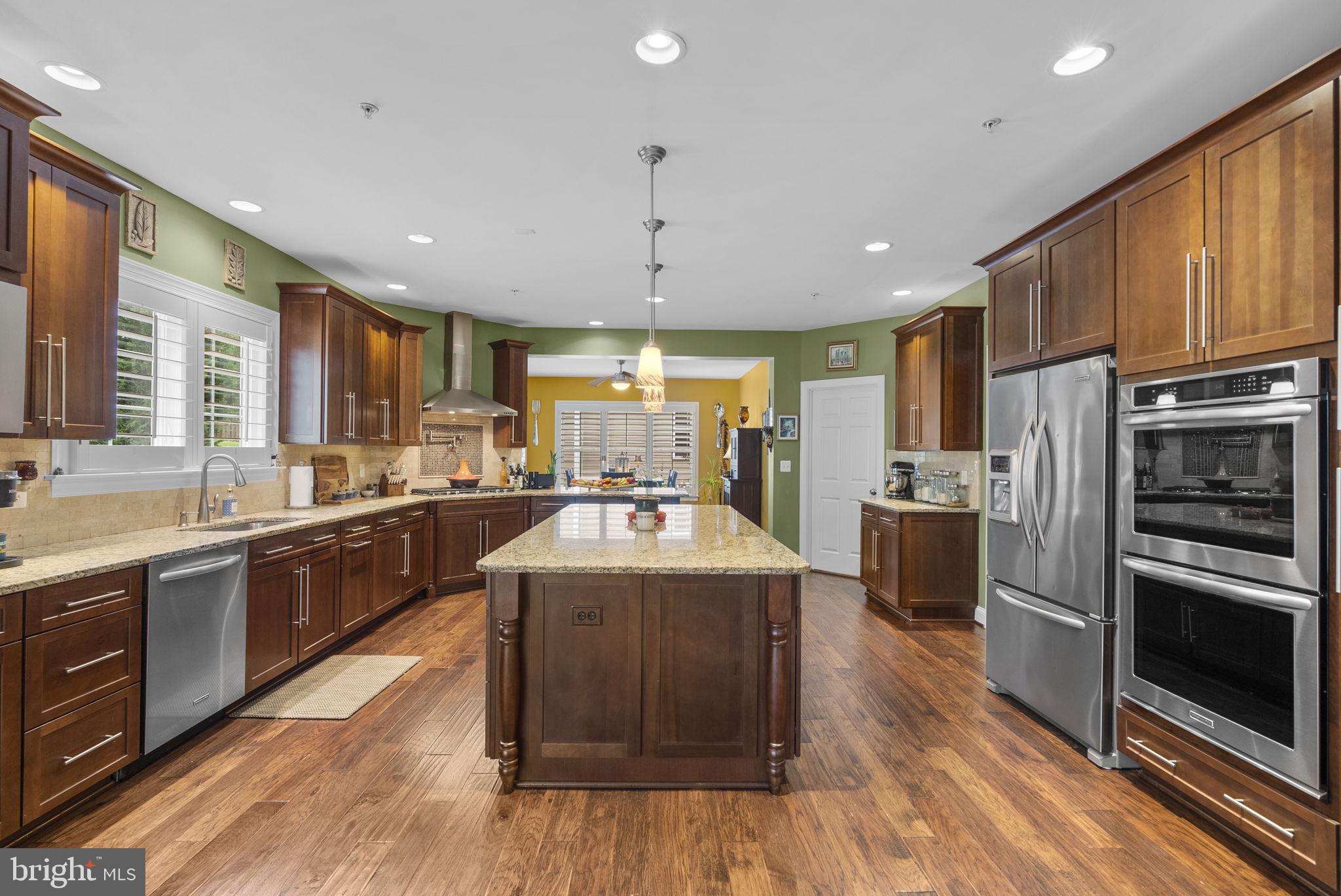 THE RESERVE AT COLLEGE HEIGHTS - Residential