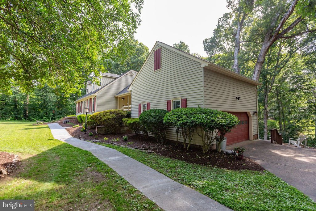 Photo of 1550 Clover Drive, FREDERICKSBURG, VA 22407 (MLS # VASP2037230)