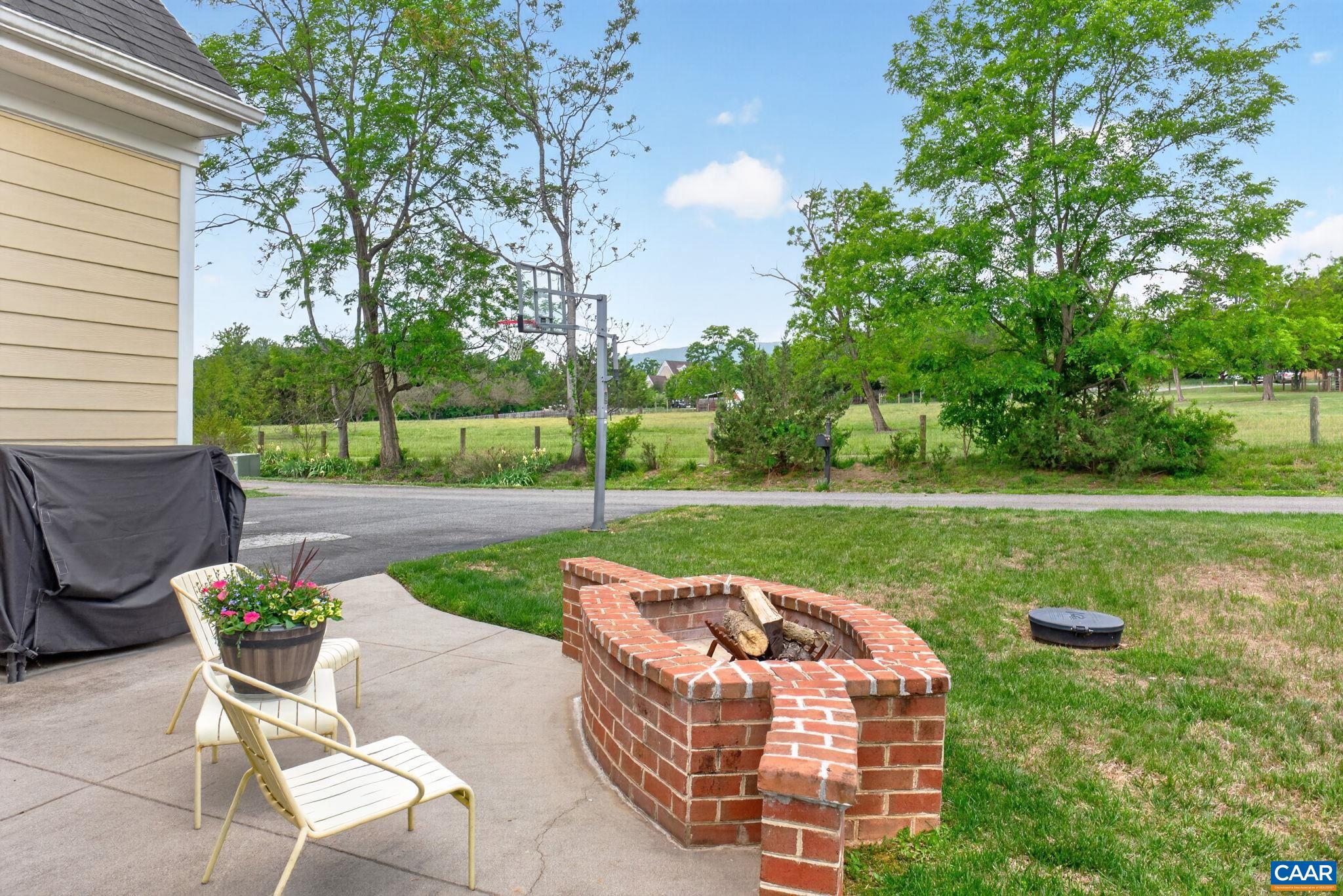 OLD TRAIL - Residential
