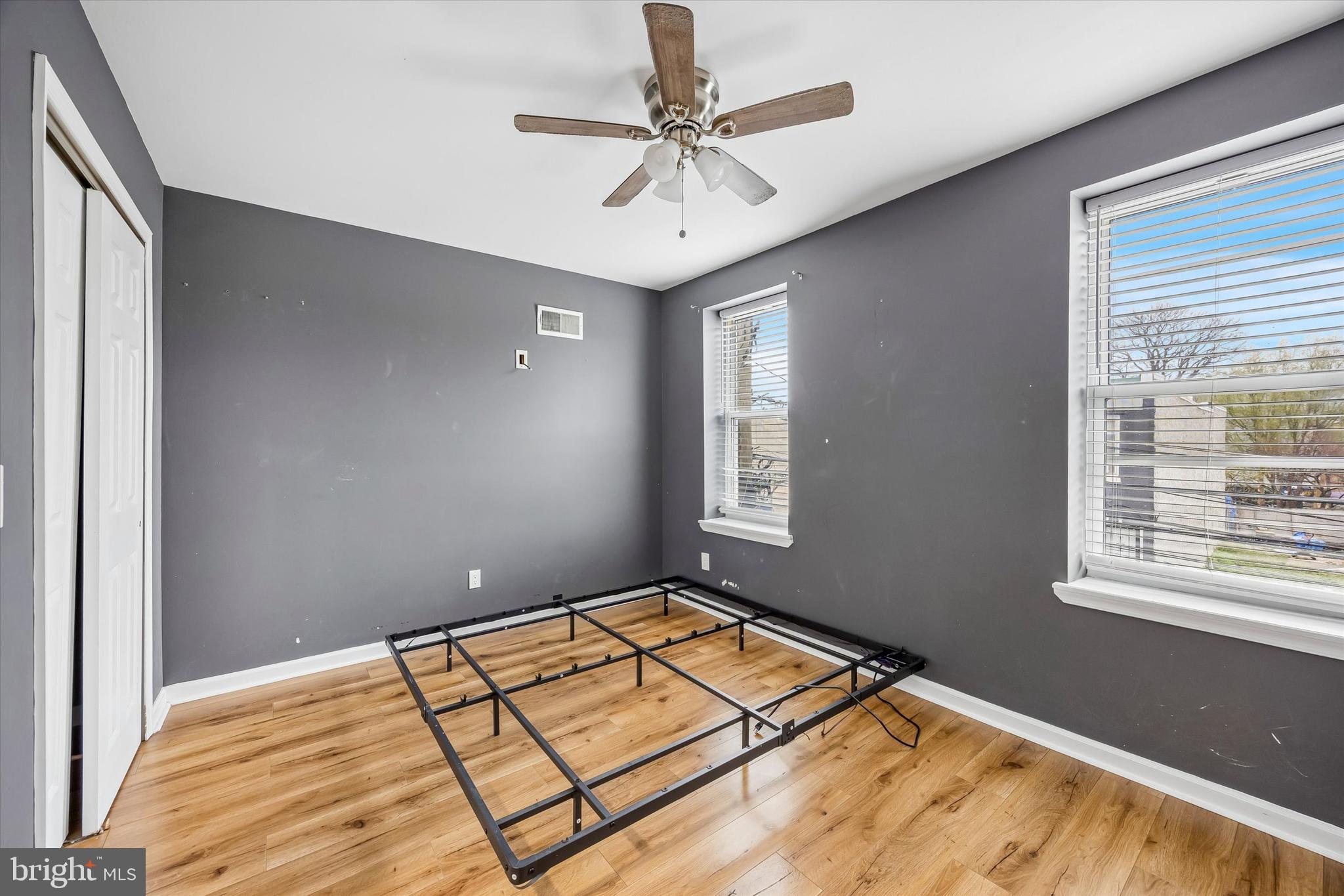 KENSINGTON - Residential