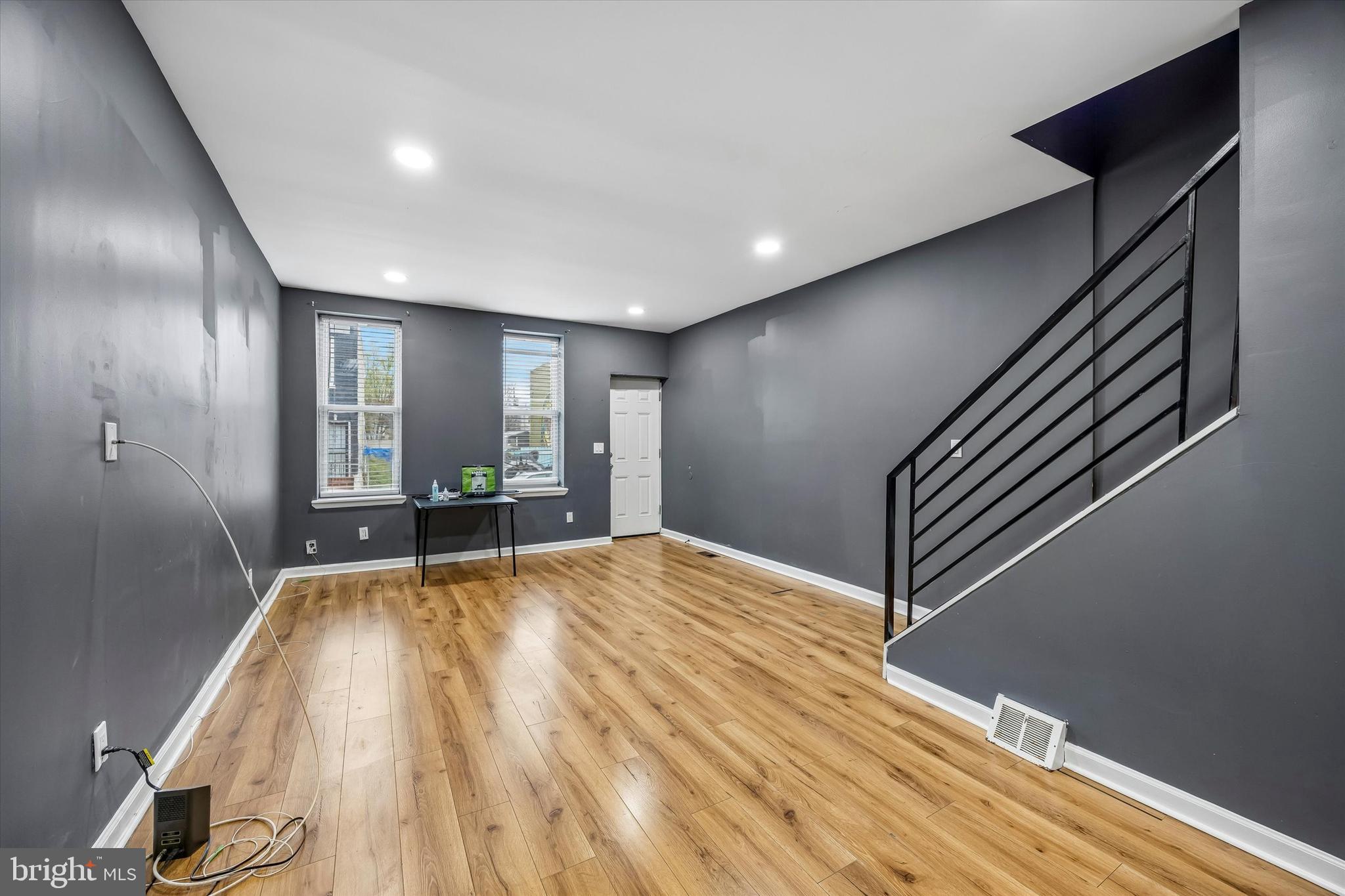 KENSINGTON - Residential