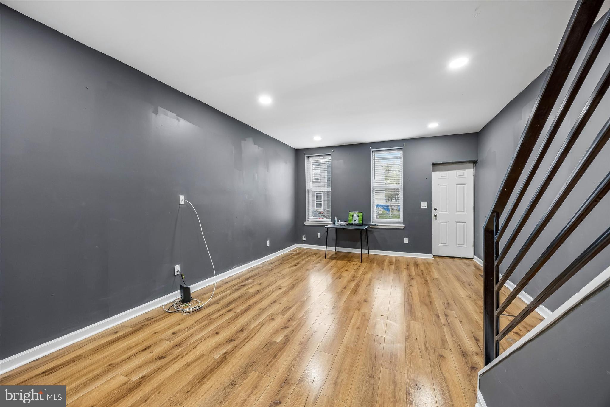 KENSINGTON - Residential