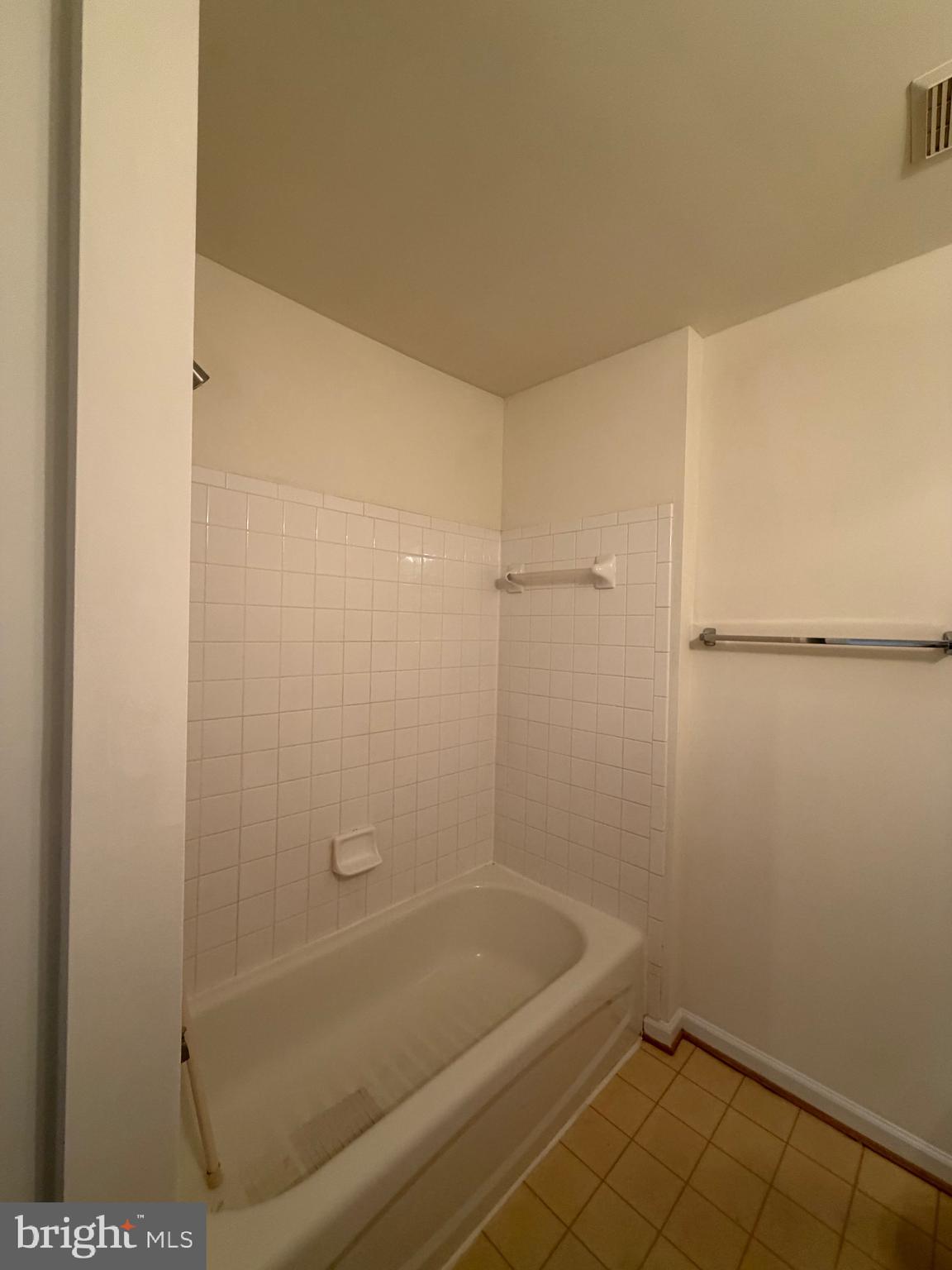 FOXBOROUGH/KINGSBROOKE - Residential Lease