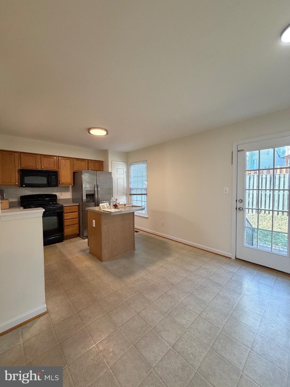 FOXBOROUGH/KINGSBROOKE - Residential Lease