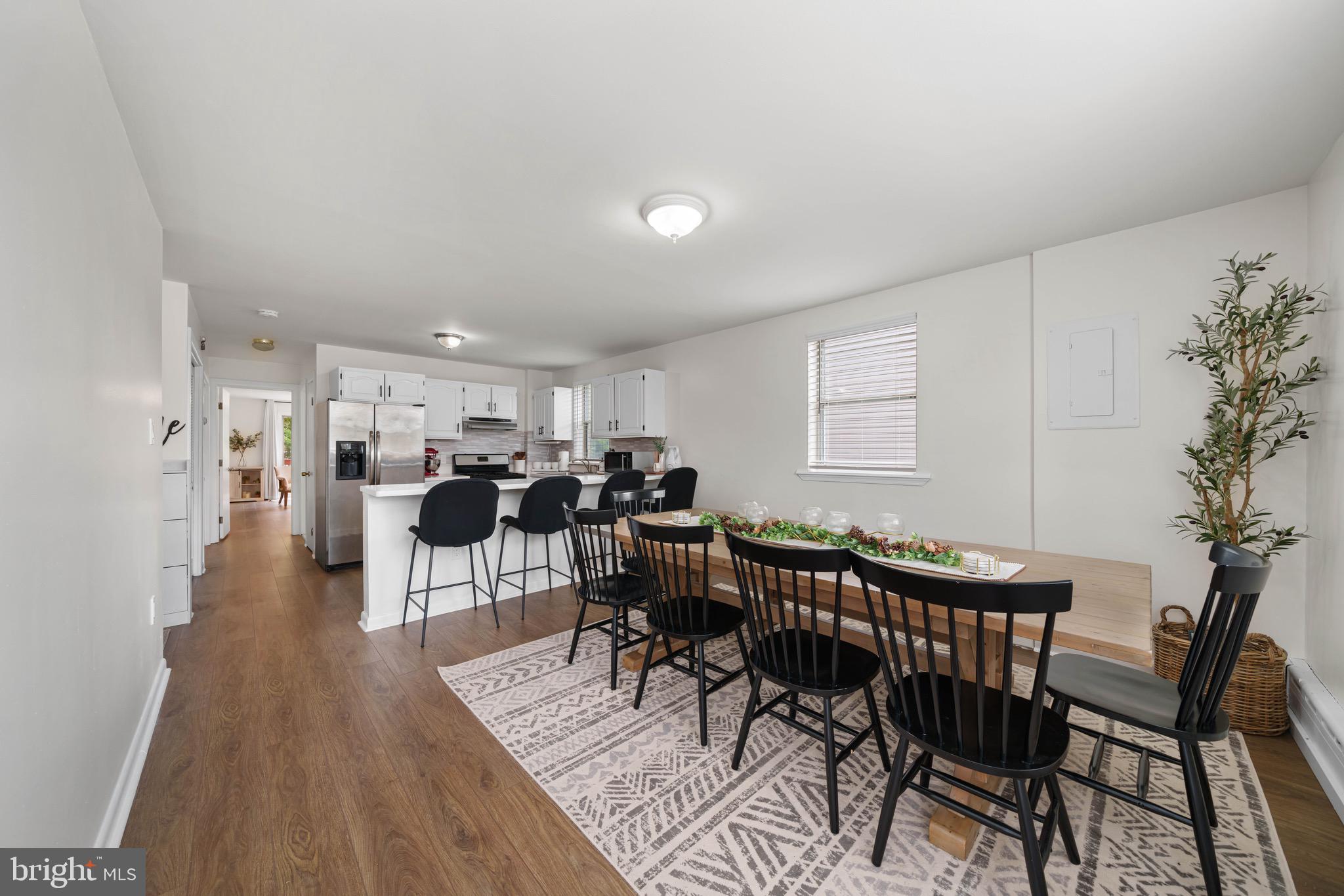 ROXBOROUGH - Residential