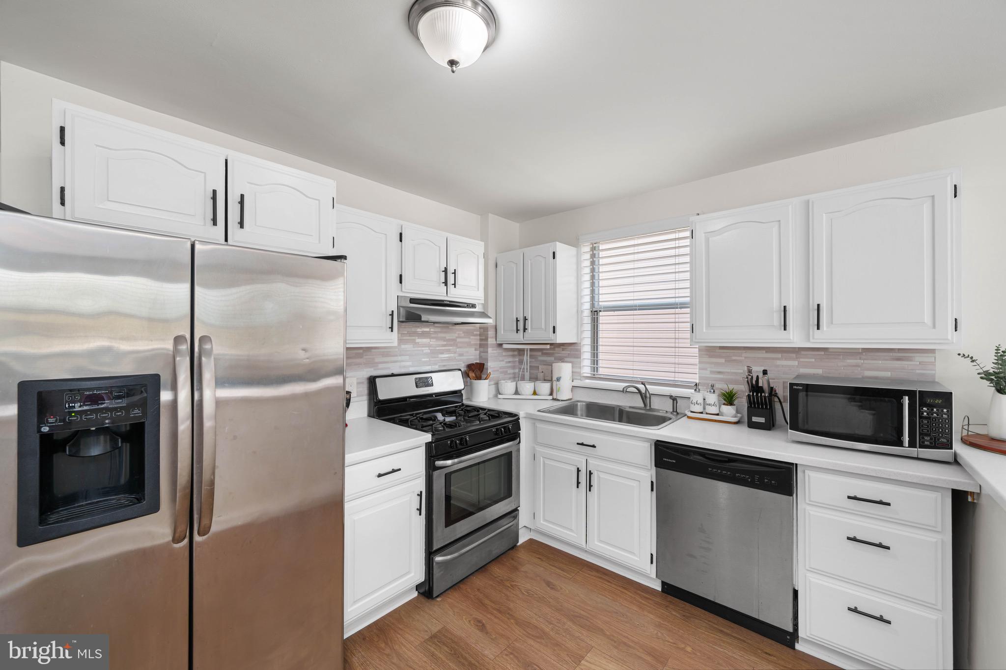 ROXBOROUGH - Residential