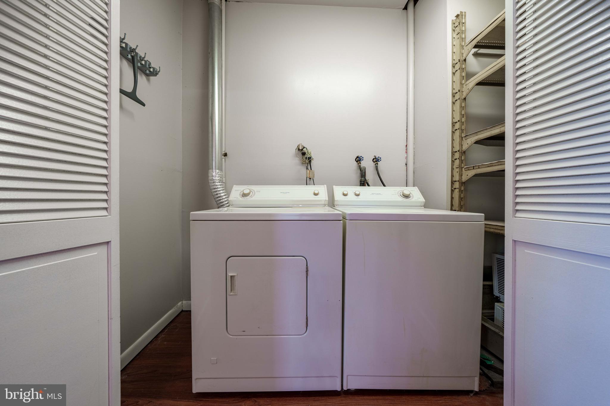 ROXBOROUGH - Residential