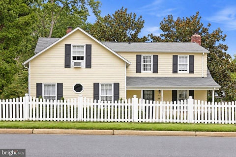 Photo of 3816 N Glebe Road, ARLINGTON, VA 22207 (MLS # VAAR2080266)