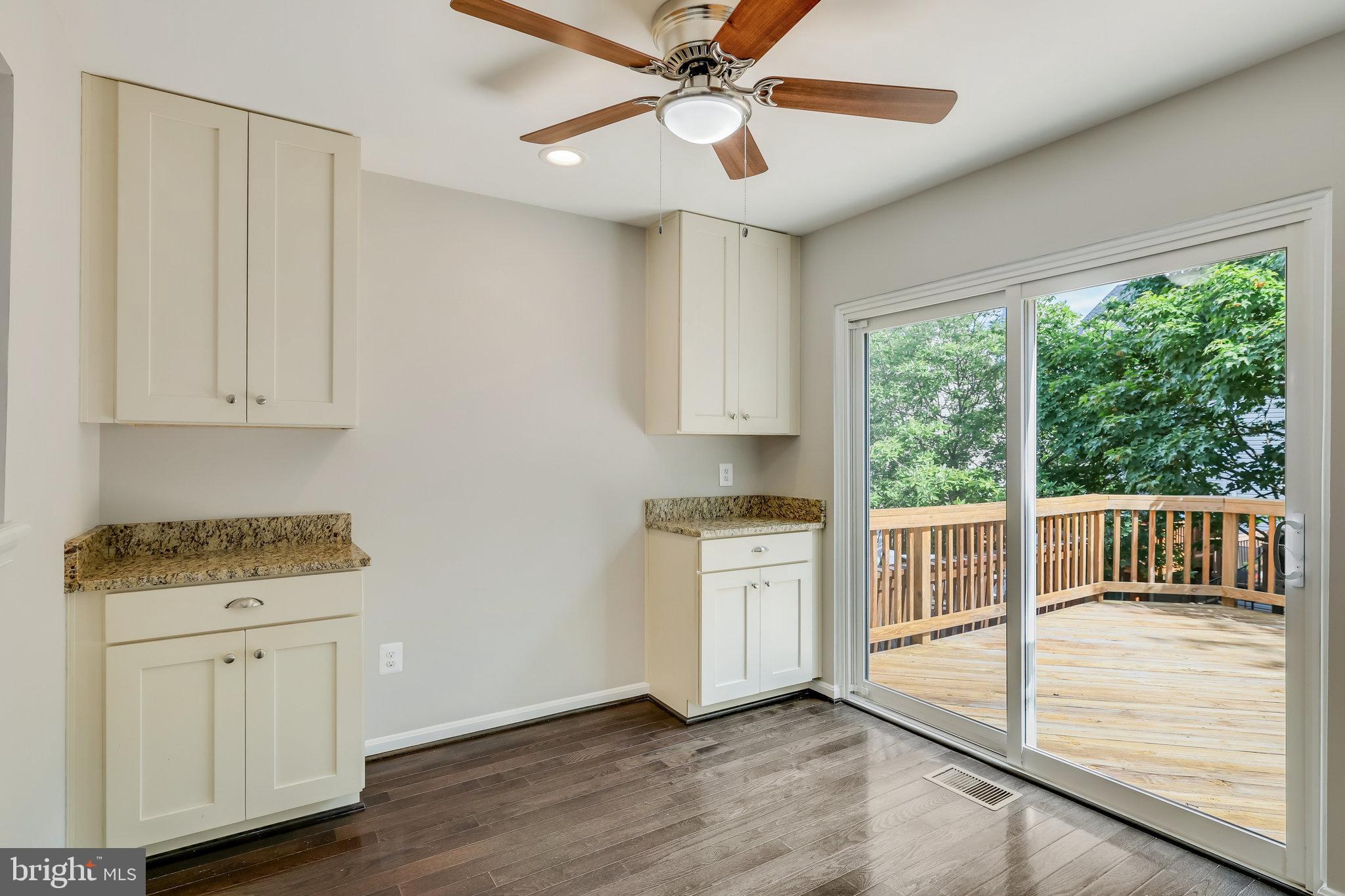 UNIVERSITY CENTER - Residential