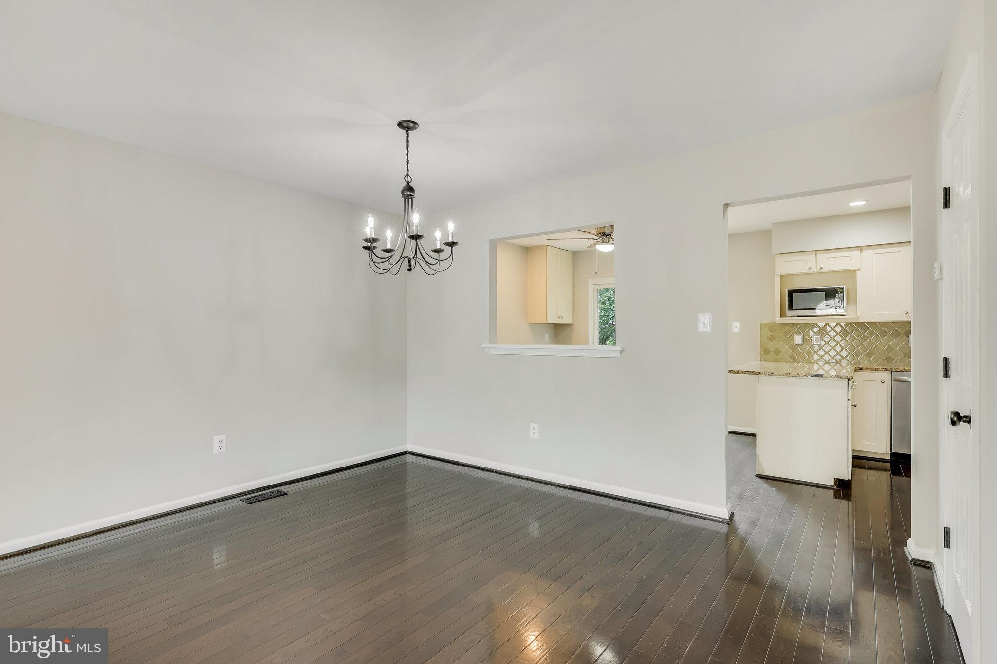 UNIVERSITY CENTER - Residential