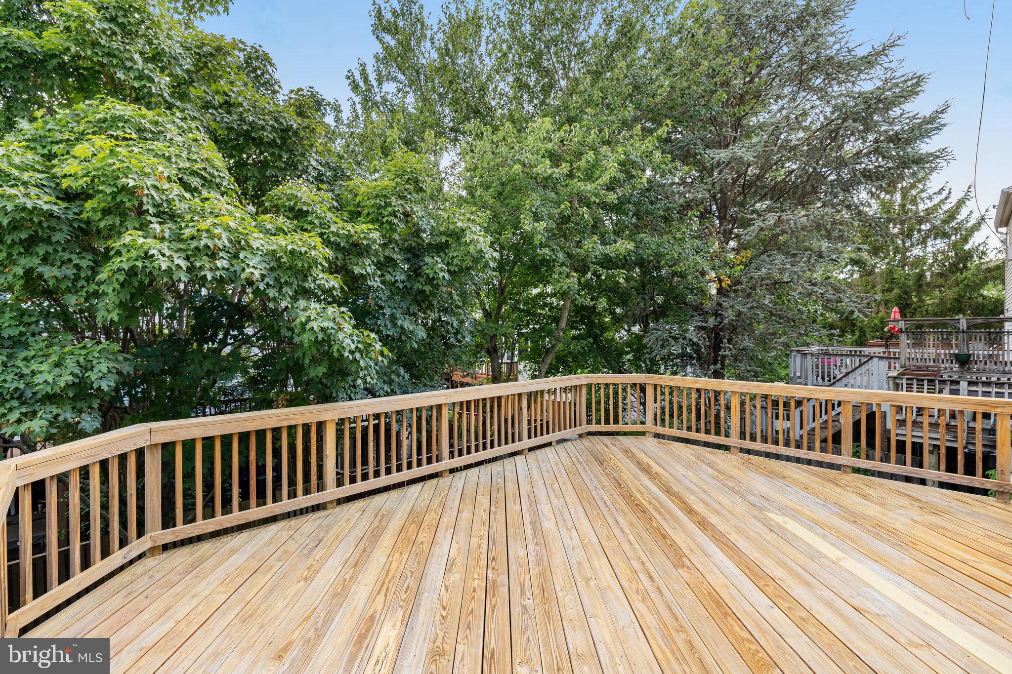 UNIVERSITY CENTER - Residential