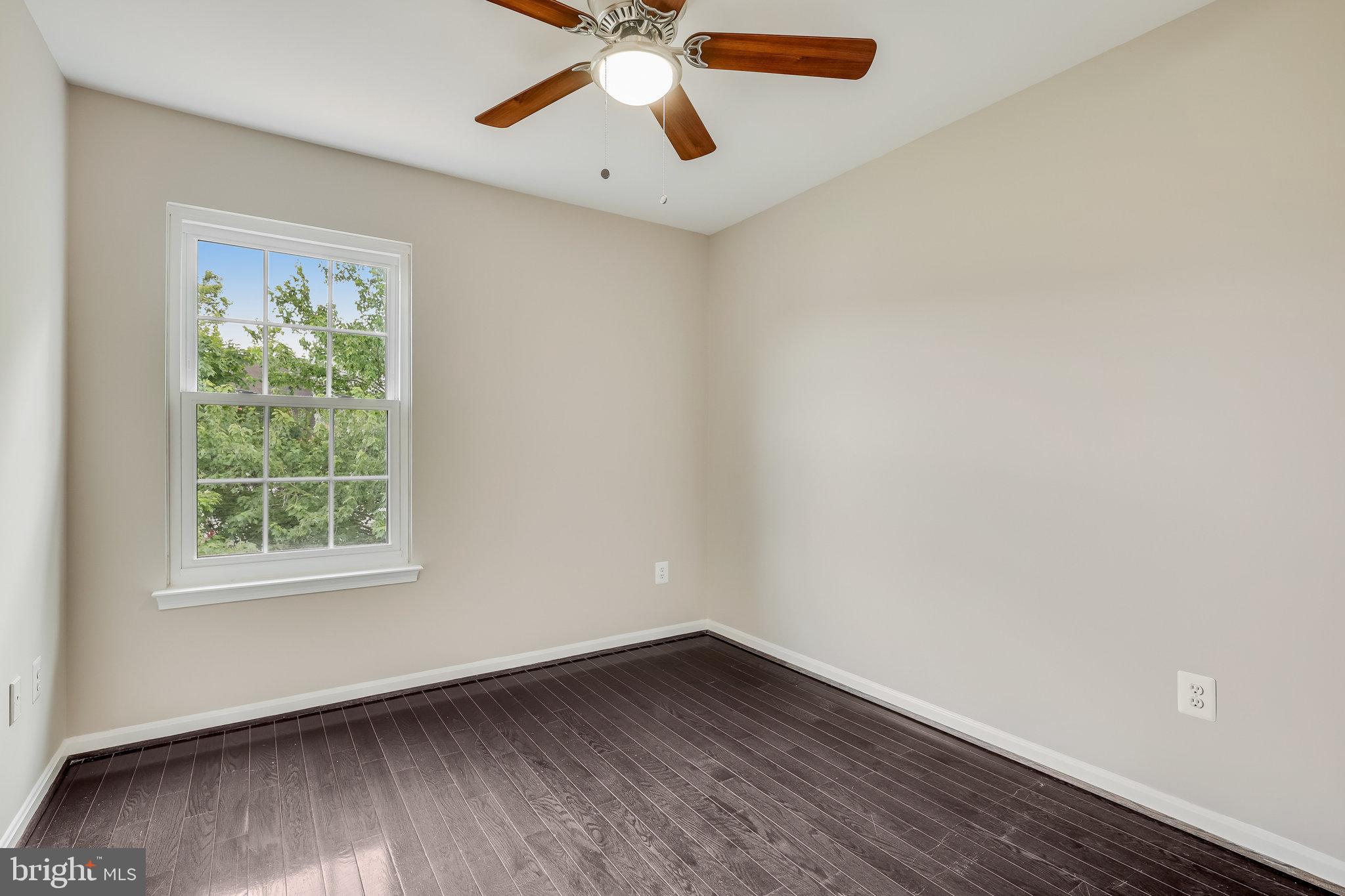 UNIVERSITY CENTER - Residential