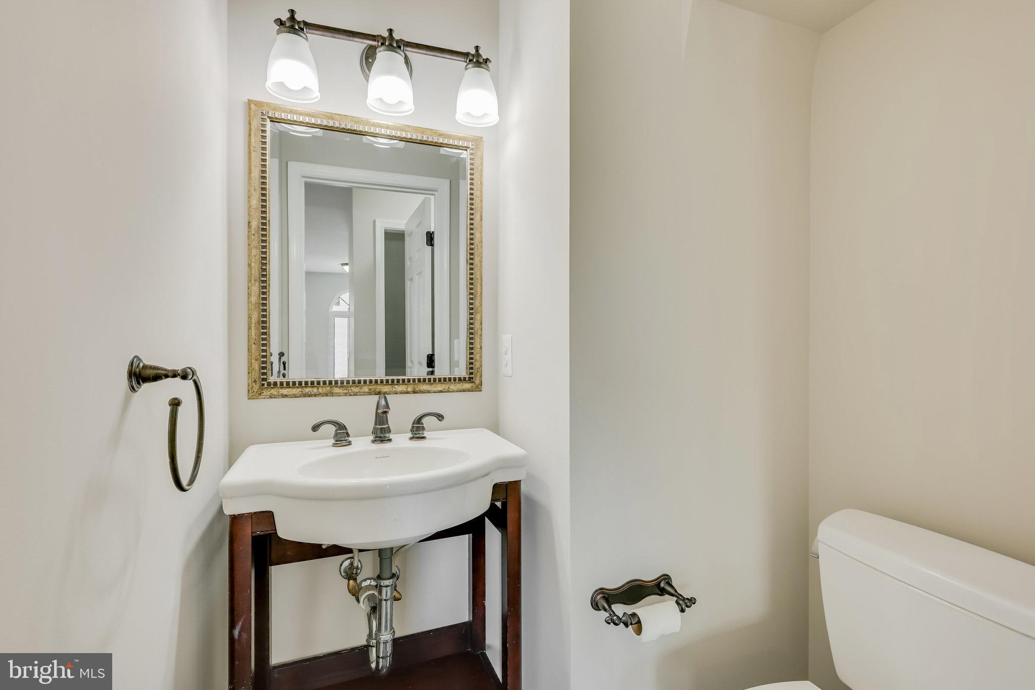 UNIVERSITY CENTER - Residential