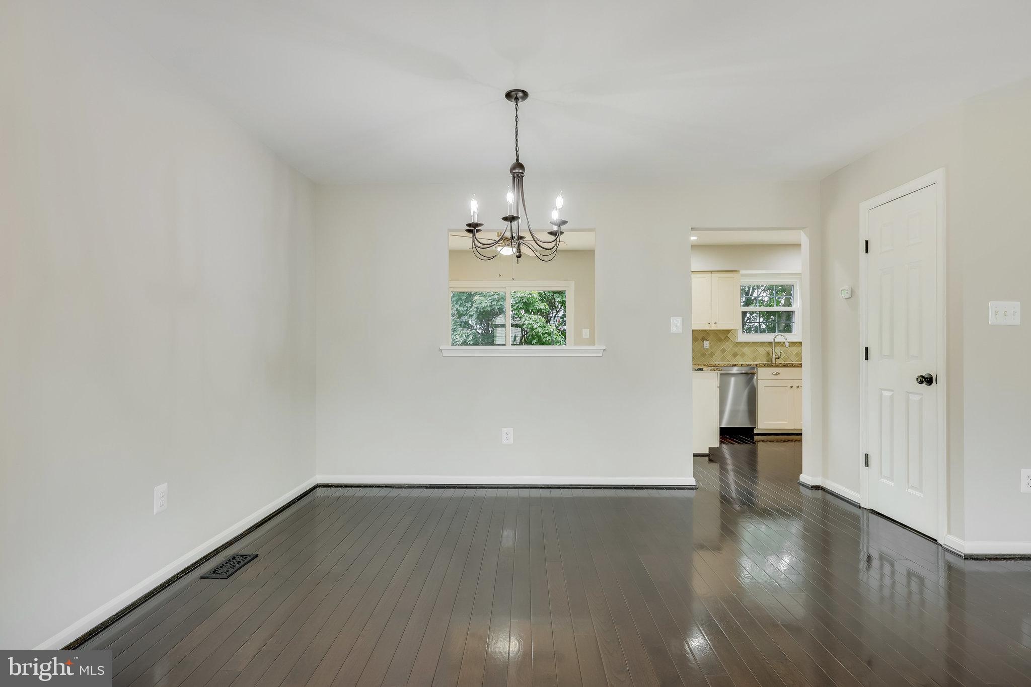 UNIVERSITY CENTER - Residential