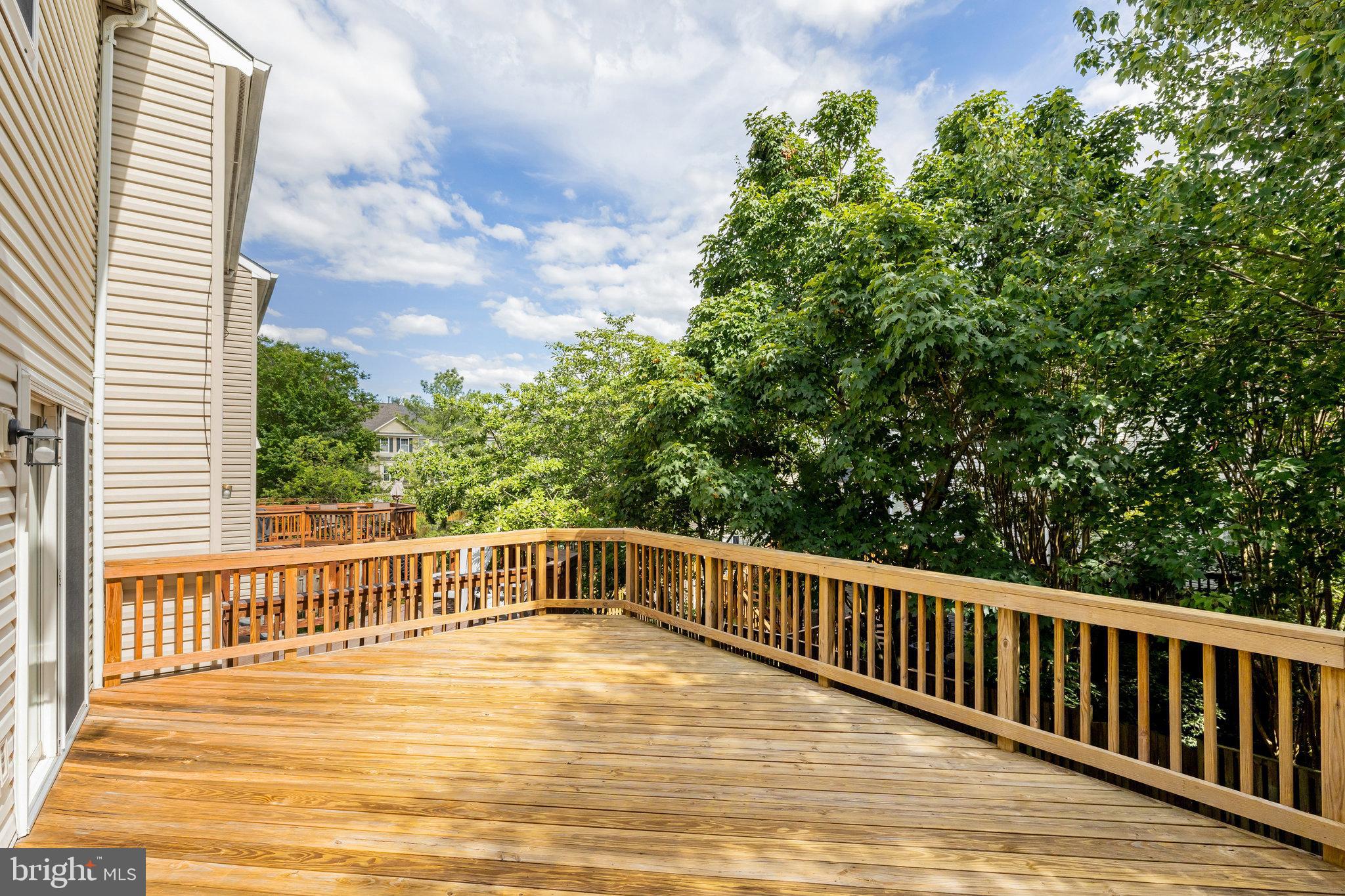 UNIVERSITY CENTER - Residential