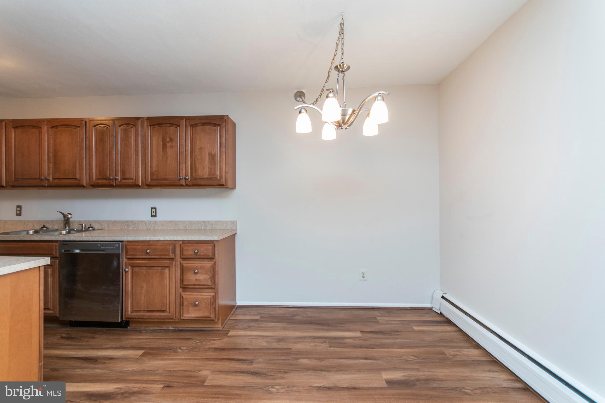 SOMERSET HOUSE - Residential Lease