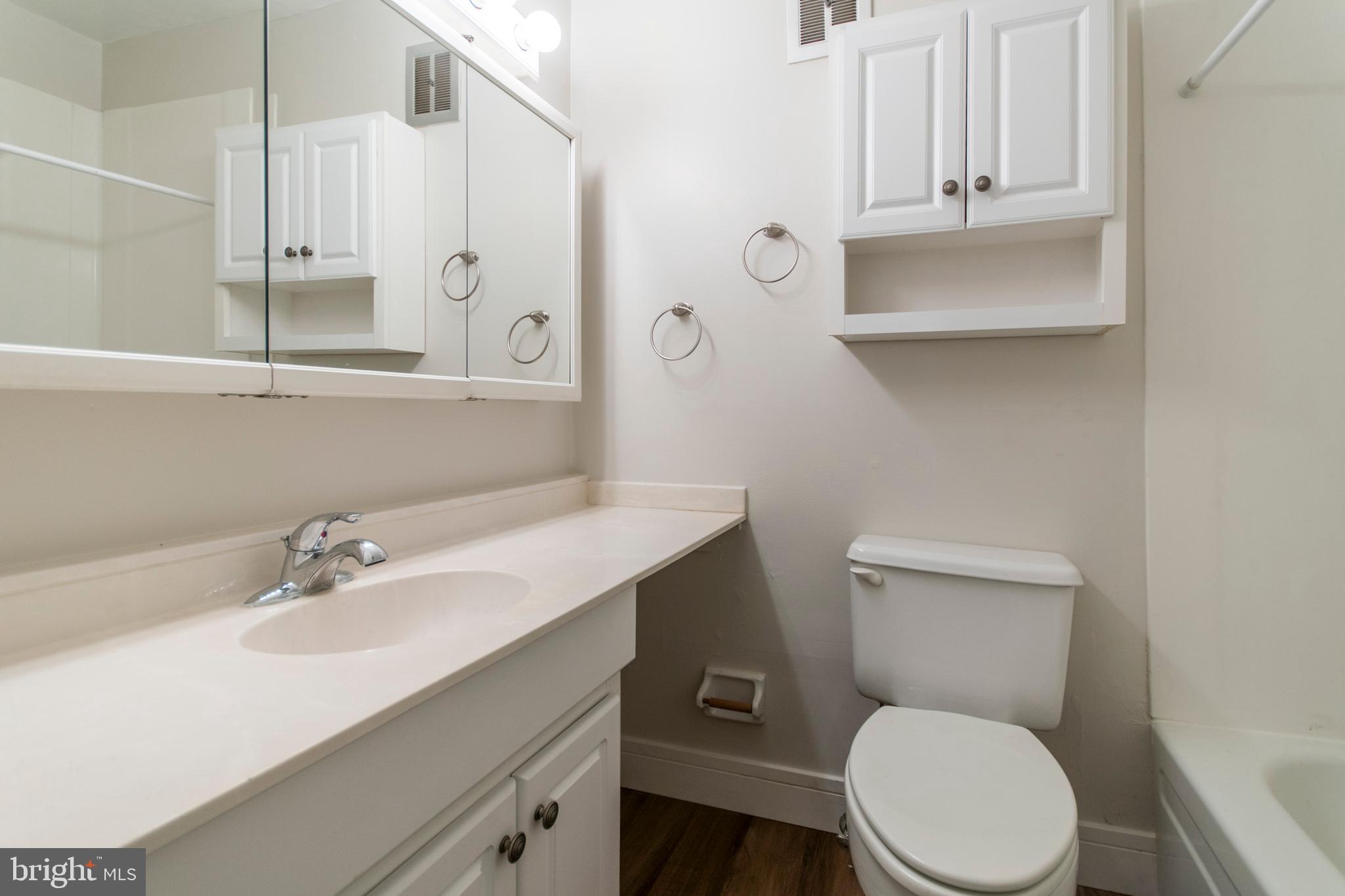 SOMERSET HOUSE - Residential Lease