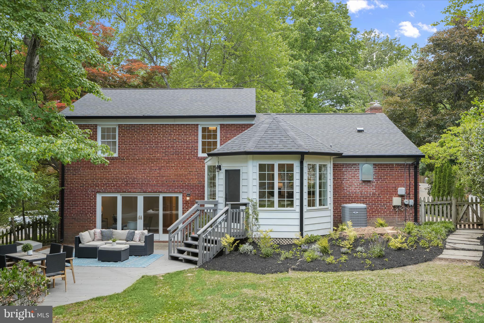 WOODBURN - Residential