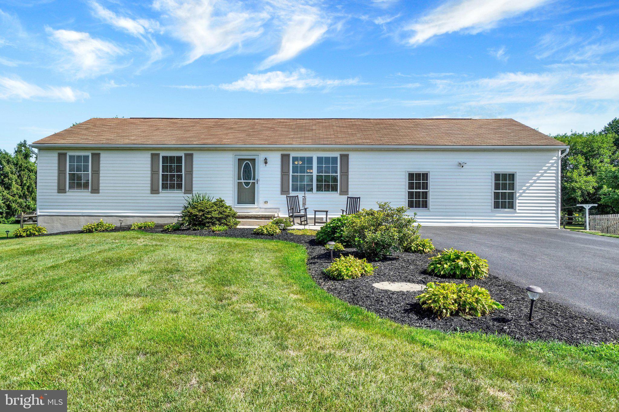 6011 HOLLY TREE COURT