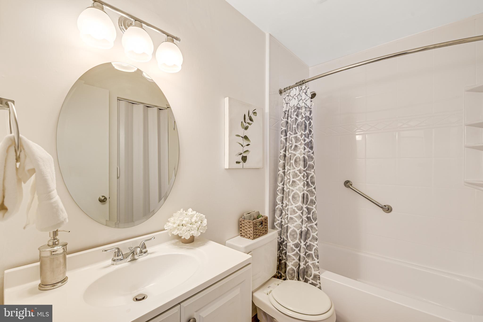 MCCORMICK WOODS - Residential