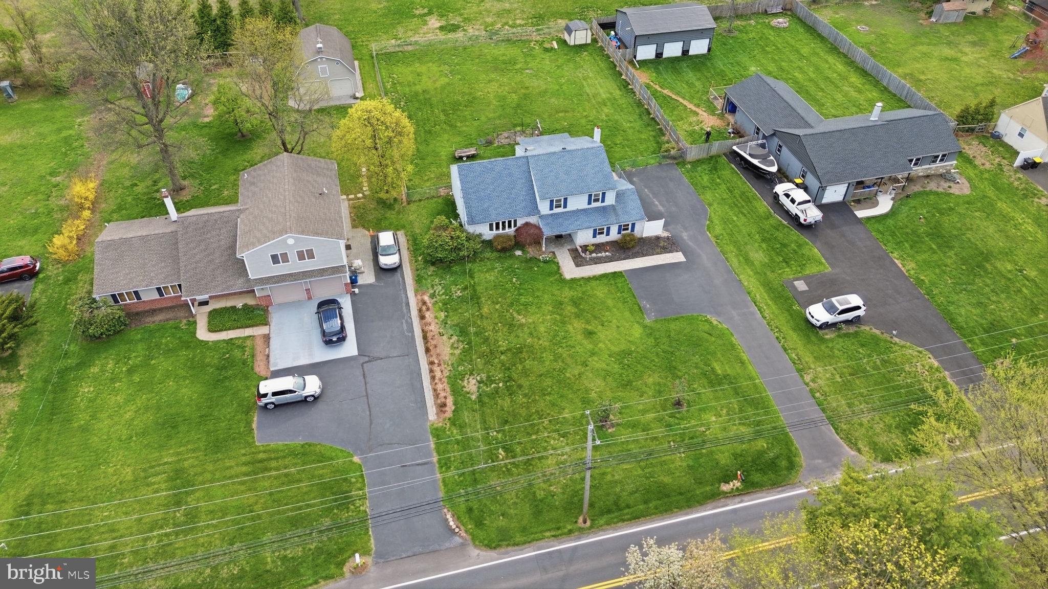 WARWICK MANOR - Residential