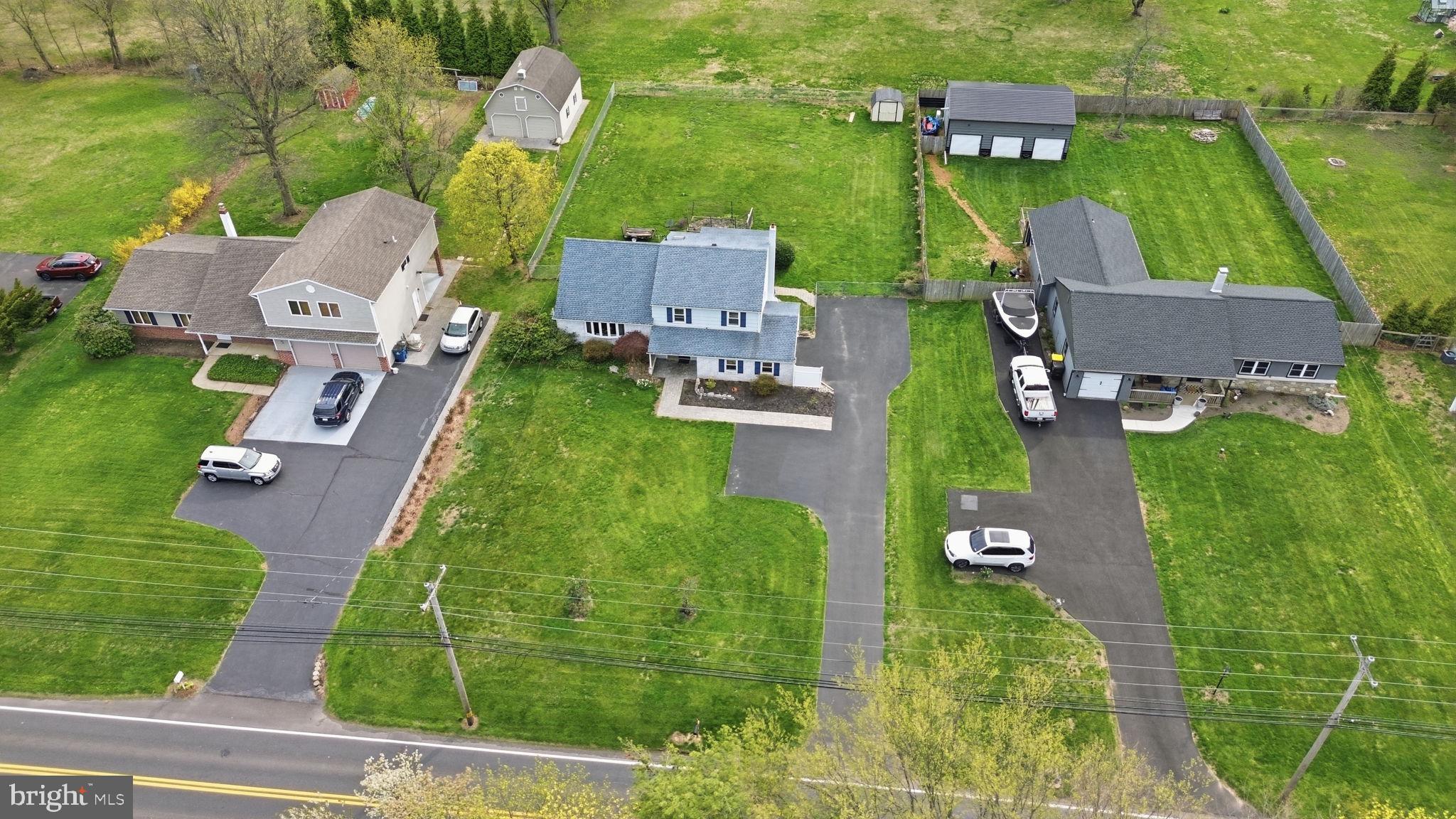 WARWICK MANOR - Residential