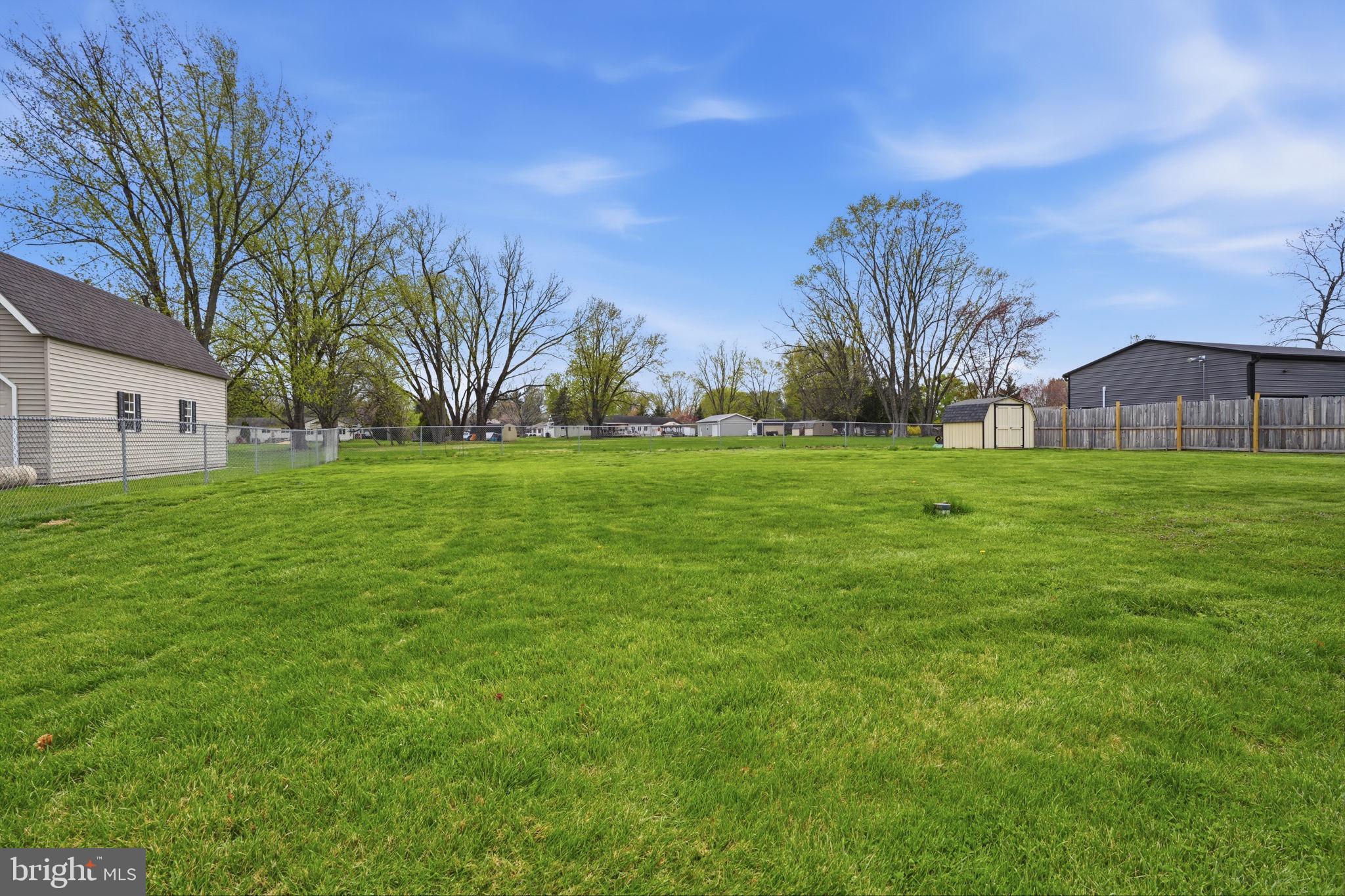 WARWICK MANOR - Residential