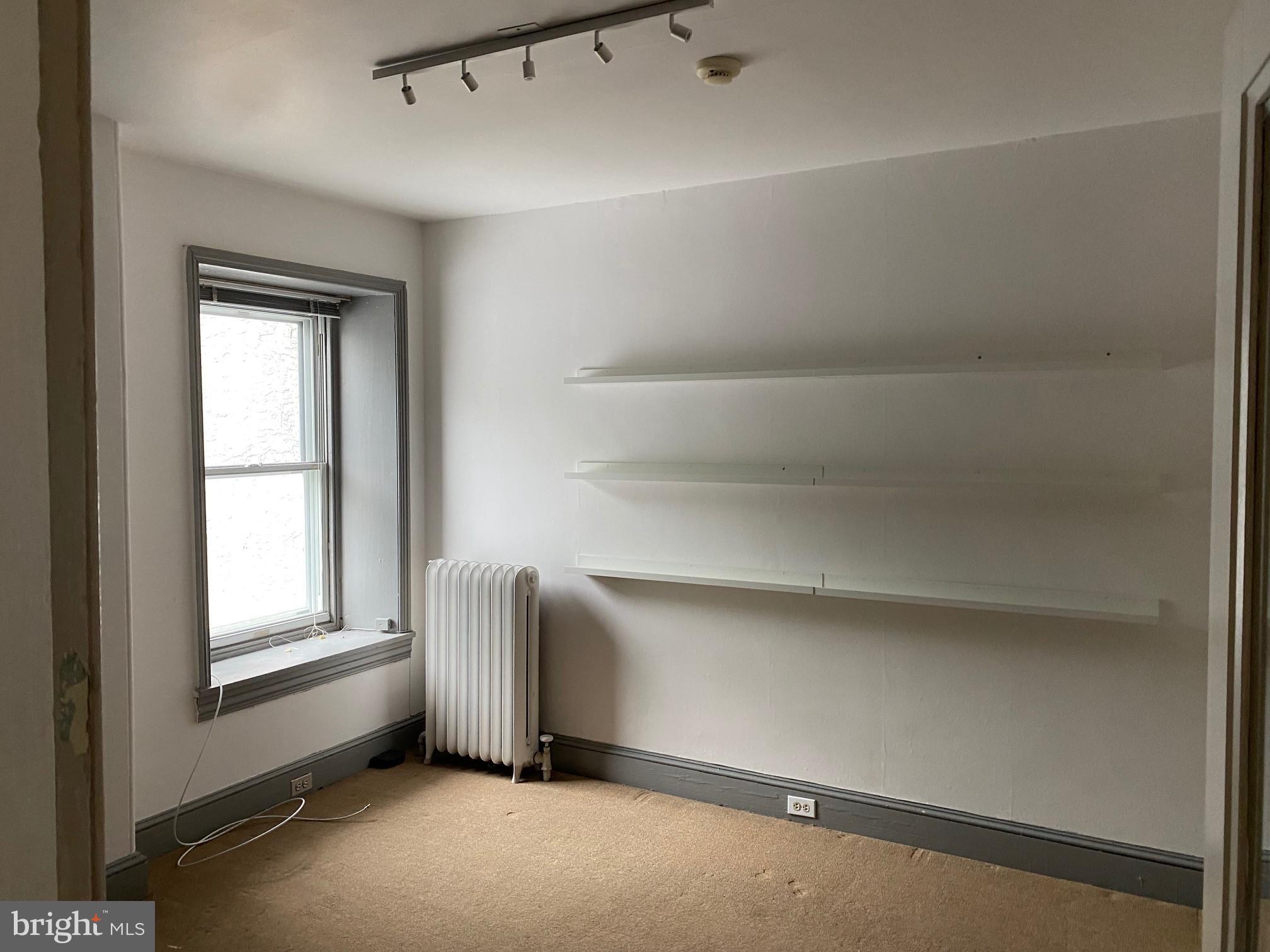 CHESTNUT HILL - Commercial Lease