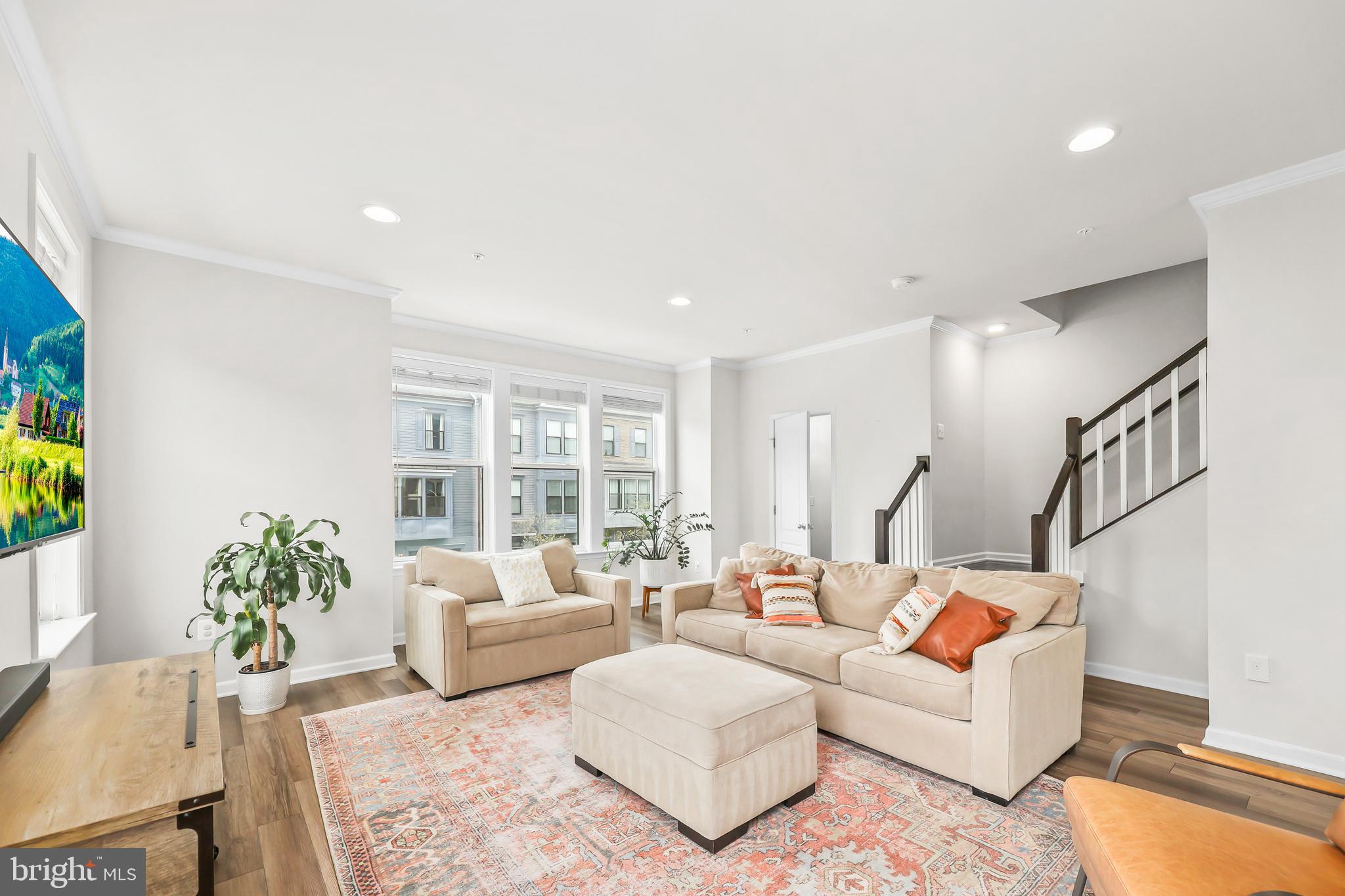 VISTA GARDENS - Residential