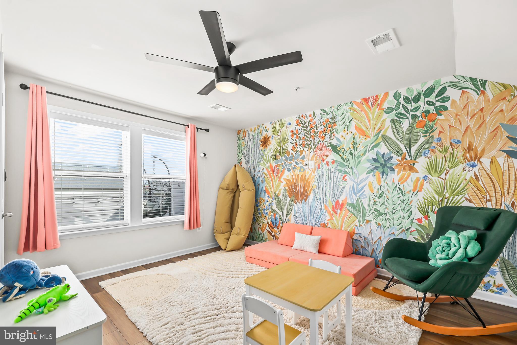 VISTA GARDENS - Residential