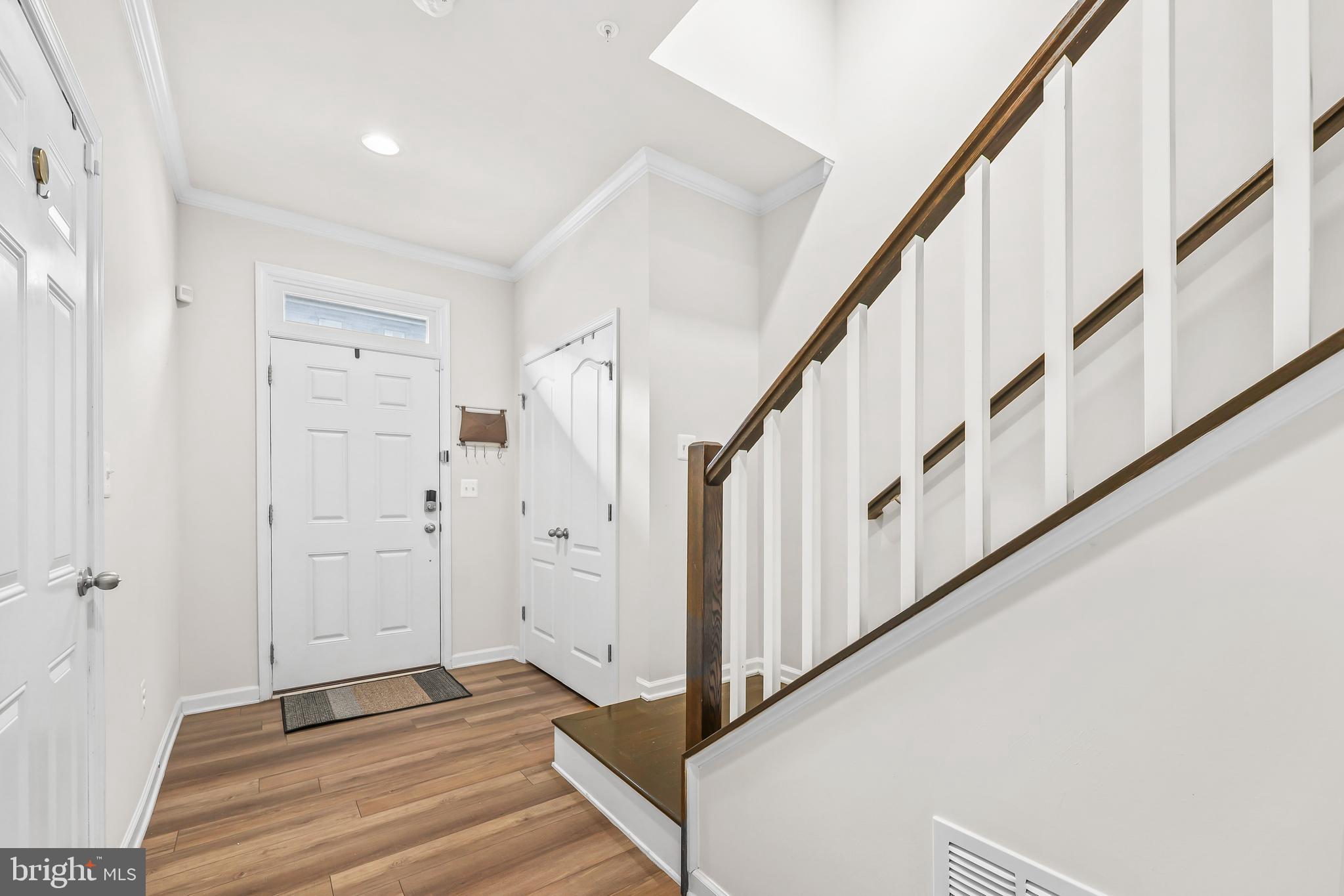 VISTA GARDENS - Residential