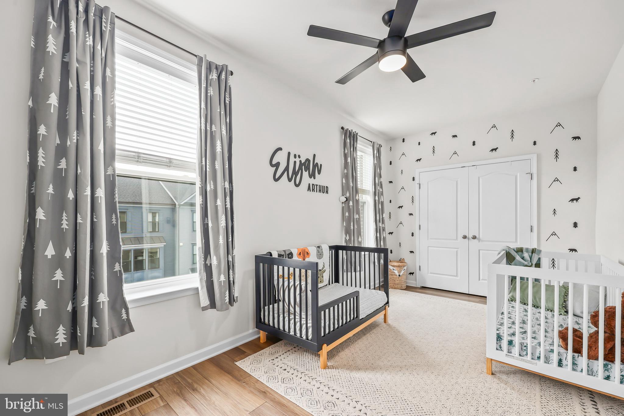 VISTA GARDENS - Residential