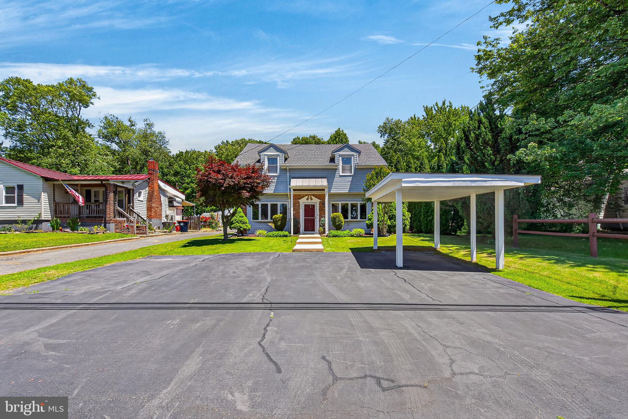 906 FRENCHTOWN ROAD