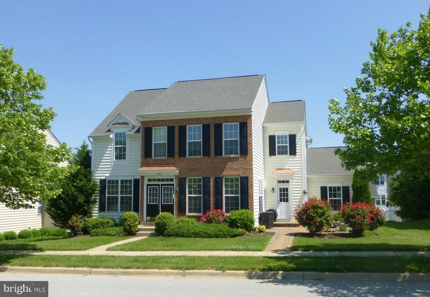 Wow! Lots of space for the whole family. Spacious main floor includes a large eat-in kitchen, family room with fireplace, formal dining room and office with custom built-ins. There's even a space for crafts or homework. Master bedroom includes a huge walk-in closet and bath with dual vanities, walk-in shower and garden tub. Finished basement conveys with pool table. Short sale being sold as is.