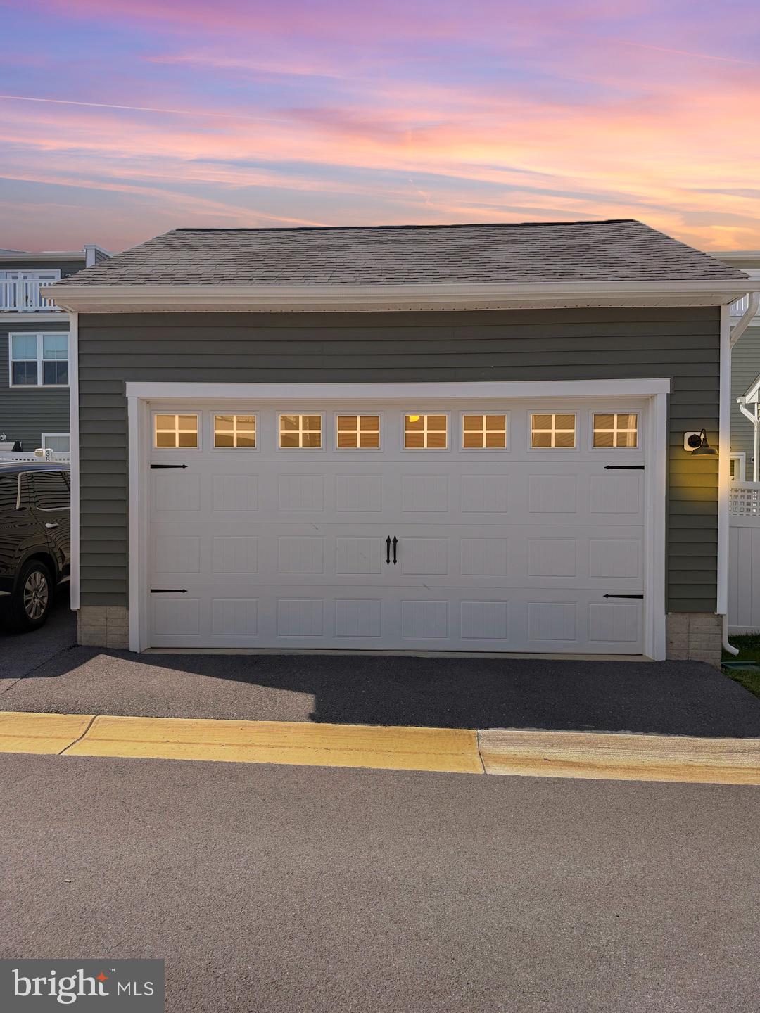 382 WAVERLEY DRIVE