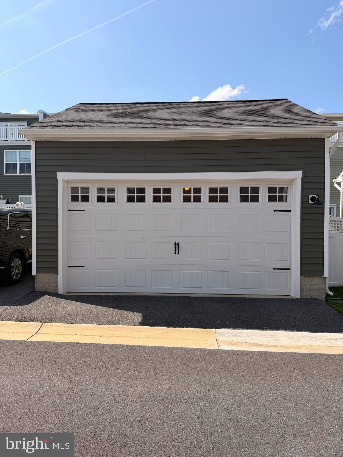 382 WAVERLEY DRIVE