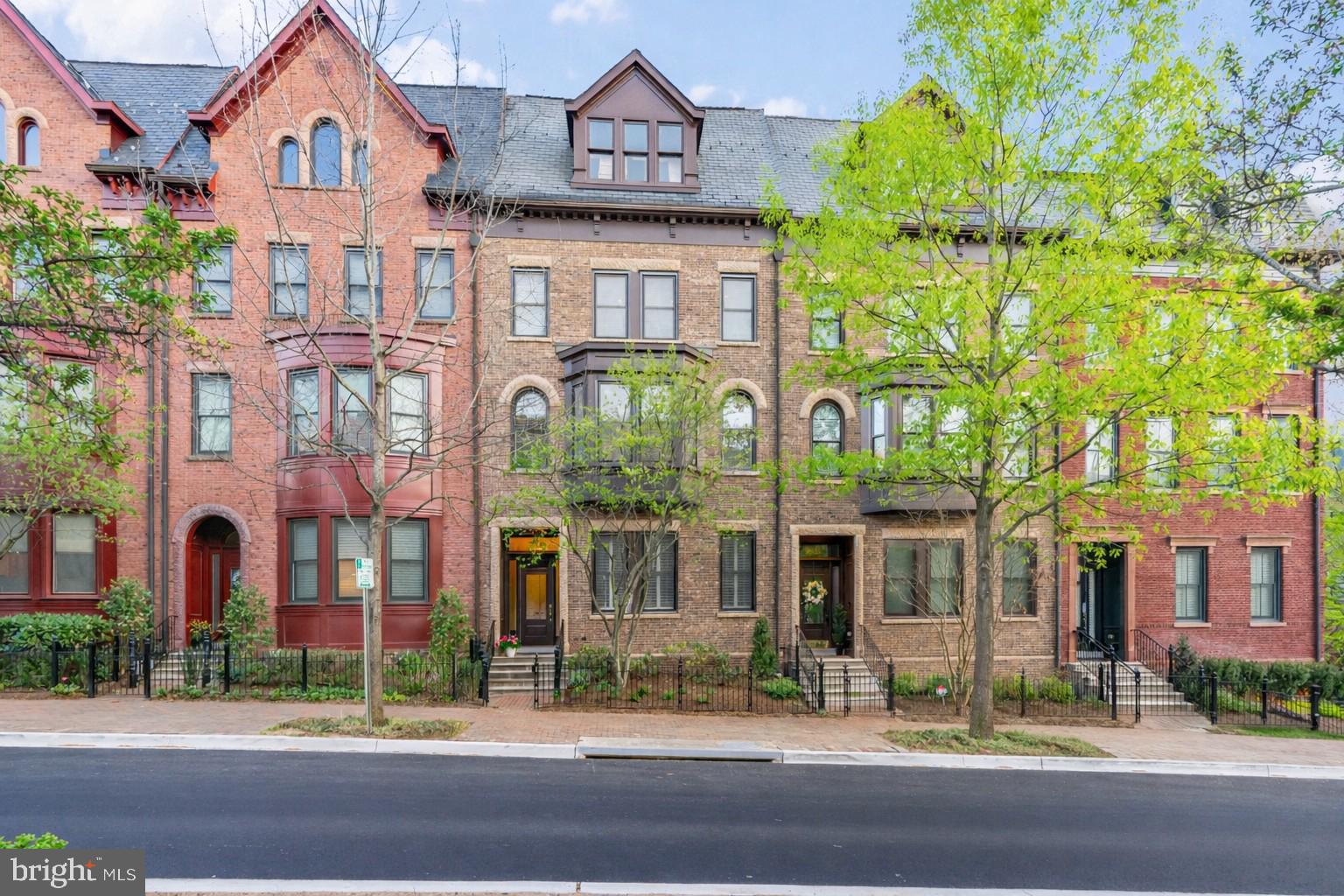 PARK POTOMAC - Residential