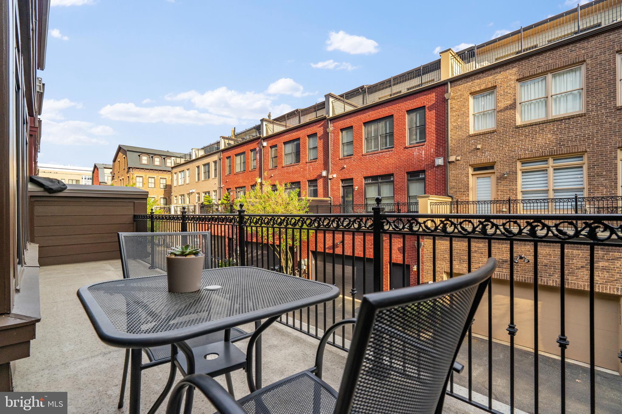 PARK POTOMAC - Residential