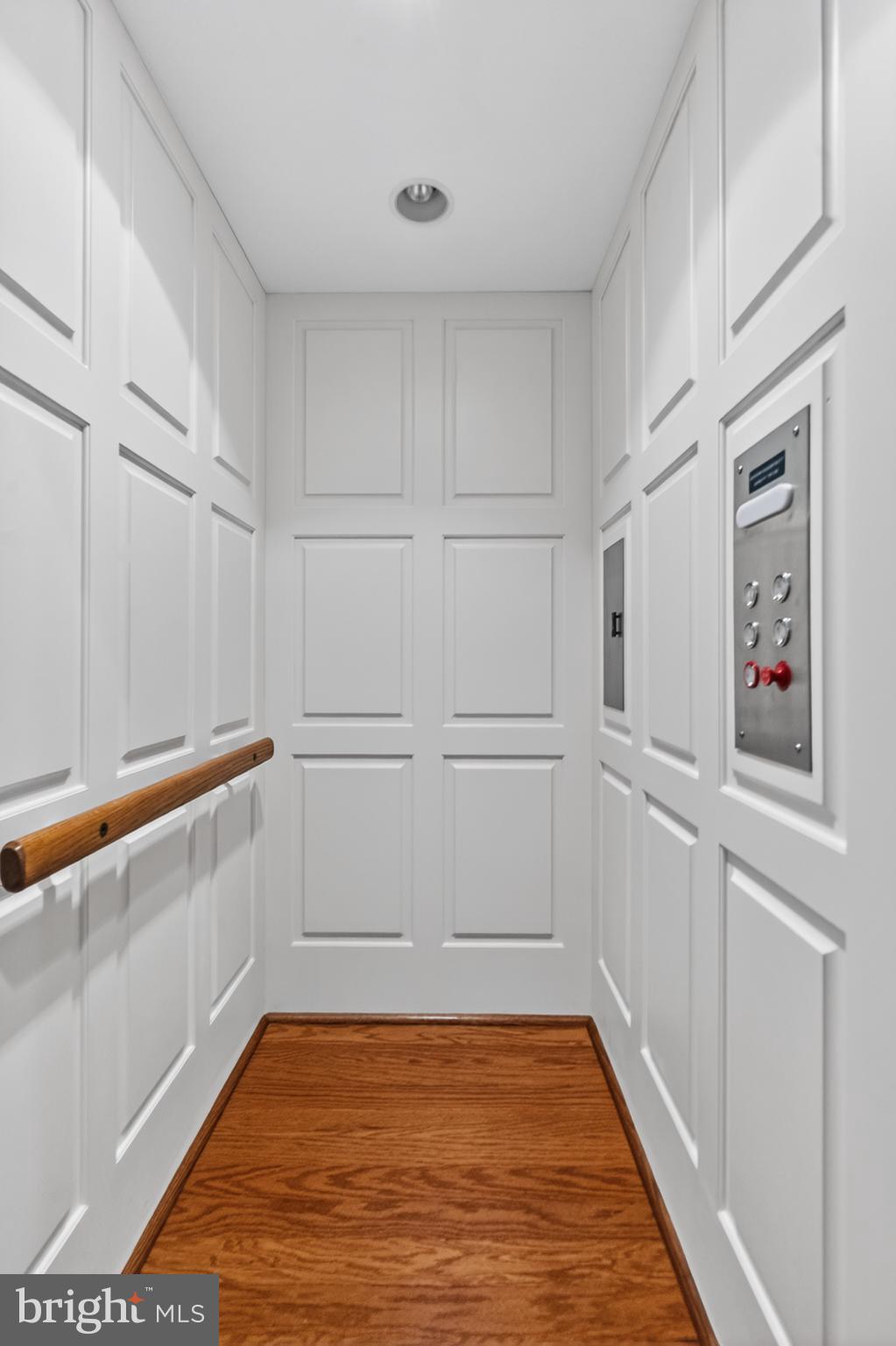 PARK POTOMAC - Residential